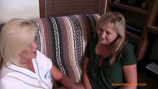 Một phụ NỮ Liếm, Được Hoan Bắt đầu