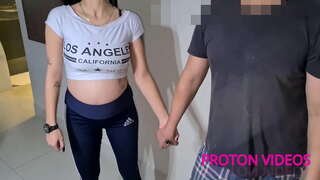 میرے دوست, پروڈیوسر کے Brazukas میں لایا اس کے لئے عورت, ایلیسیا Weller, ایسا کرنے کے لئے سوفی پر کنڈوم کے بغیر