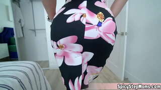 Pamāte ir dažas problēmas, Viņa ir nymphomaniac un viņa nevaru atmest