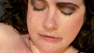 دکھی مطیع منہ بھاڑ میں جاؤ اور مارا