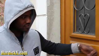 Kenza imeda saab nikutud oma ex