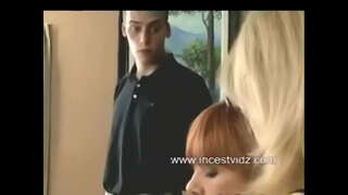 Pareu Mama i ta pasa Yiu bishitá desde pasa Tia su Hasimentu