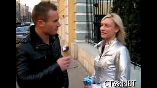 Hawt چہرے کے لئے ایک گندی شہد