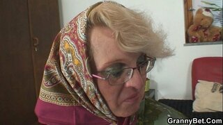 Viņa priecē jauns svešinieks