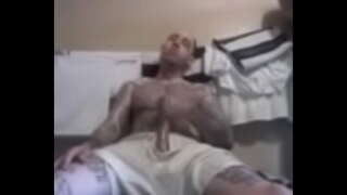 Beli človek, velik kurac, cum shot