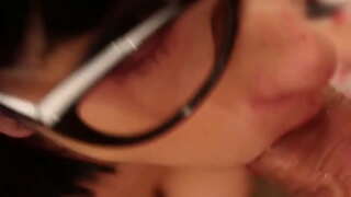 Blowjob နှင့်စုတ်-AmedeeVause