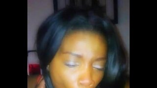 DaRealAnisa על ים.