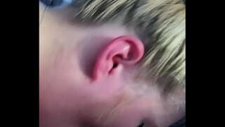 Anzjani barrani sabiħa tiegħi big fil-karozza