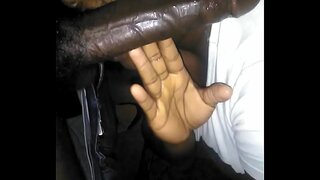 ���ੁਪਹਿਰ ਸਿਰ ਨੂੰ ਬੰਦ ਸੋਫਾ