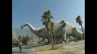 слатка грудастые тинејџери први пут фуцкед у оргијама