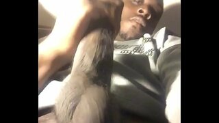 Ја Глажу Свој Велики Пенис, Док Сам Завршио