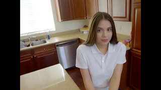 Lernejanino estas Fucked kaj Venas En