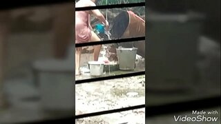 Fshati bhabi treguar saj gjysmë të zhveshur trupin e 2