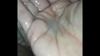 2 squirts estanta fisted