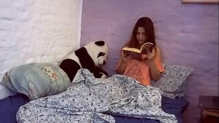 Jeg mister eksamen fordi min ex kommer inn på rommet mitt og knuller meg før jeg er veldig sliten