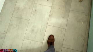 Blonda granda titty sekretario donas estro blowjob