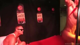 Дразнить стриптизом жана катуу трахать