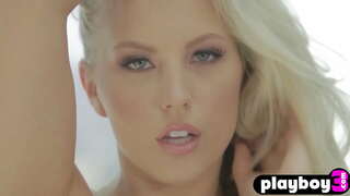 گرم ، شہوت انگیز ہم جنس پرست ظاہر ہوتا ہے اس کے کامل بڑی چوچیان