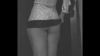 Nikah pamajikan mintonkeun off dina b. boneka, salakina cuckold